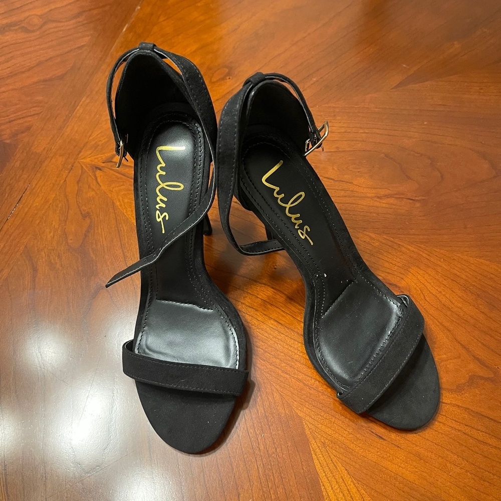 Lulus Women's Ankle Strap Heels Sandals Black Party Elegant Classic Size 7.5 - Picture 2 of 8
